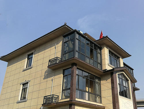 夏季高溫多雨，仿石漆施工有什么注意事項(xiàng)